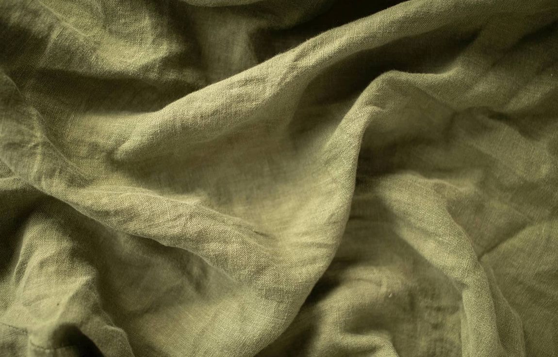 Vì sao nhiều người mặc đồ cotton hoặc linen khi tập yoga và nghe chuông xoay?
